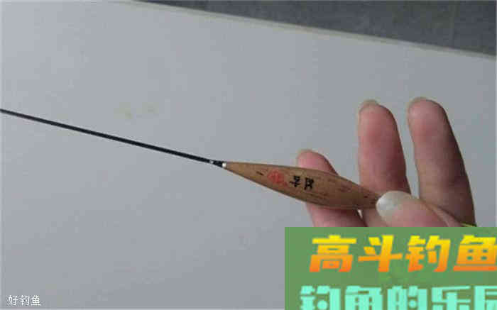 掌控冬季调漂技巧，大鱼钓到手酸