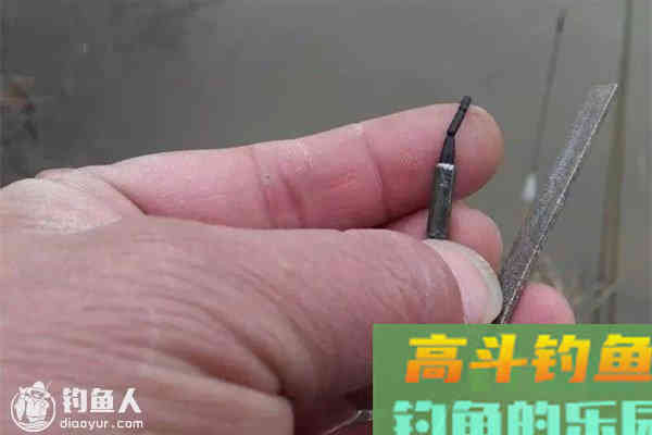 高手支招钓鱼调漂找底的技巧