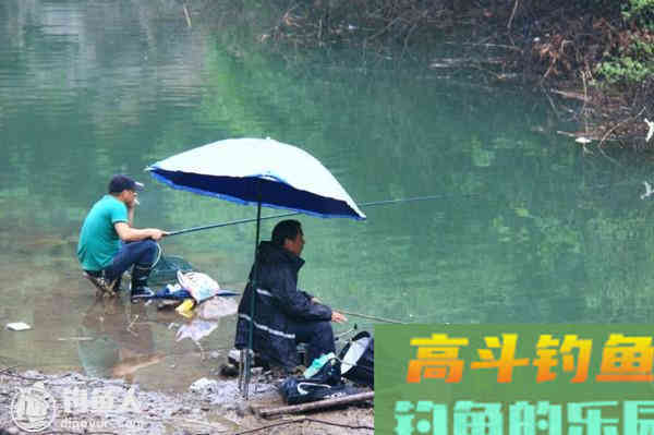 钓友分享野外钓鱼精确找底的技巧