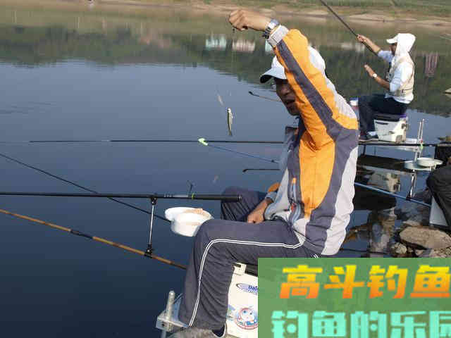 水深鱼大用大标，鱼小鱼稀用小标
