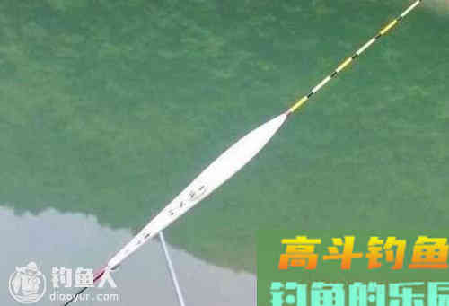 手竿钓鱼的简单调漂找底法分享