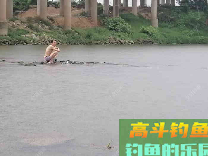 蚯蚓个作钓，钓半水调漂法！及垂钓方法