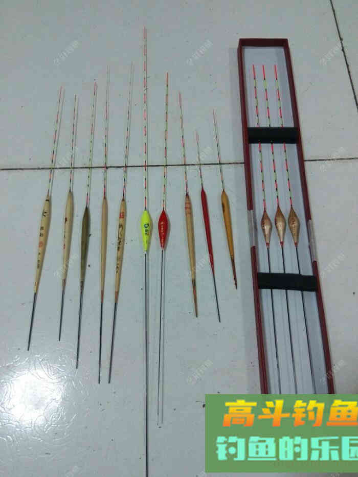 钓鱼视力不好，巧用醒目豆，浮漂不失灵敏性