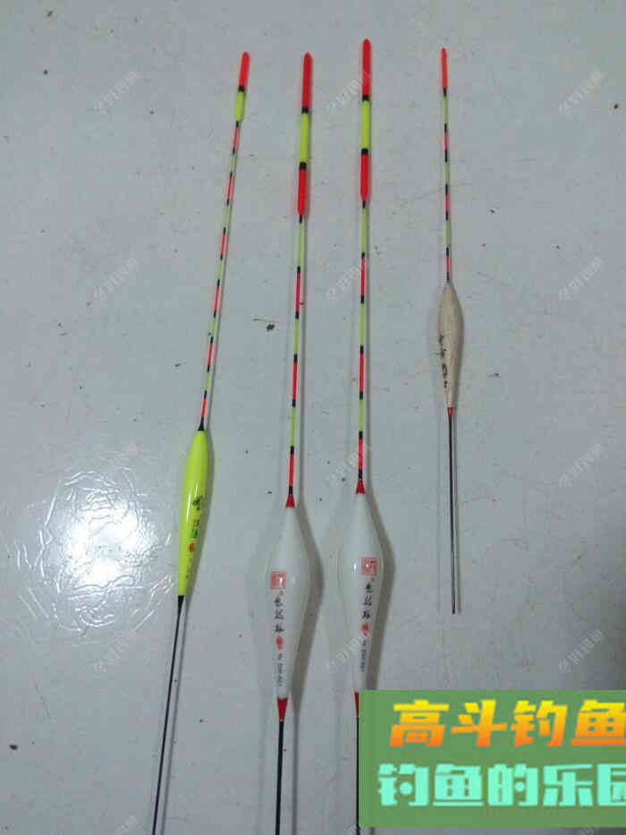 钓鱼视力不好，巧用醒目豆，浮漂不失灵敏性