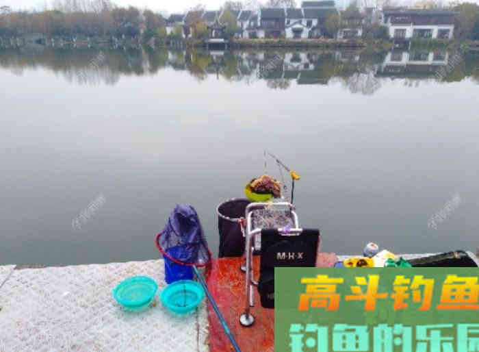 冬钓大鲫气温与鱼性和水深浅定位，窝饵与酒米作用
