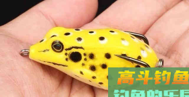 雷强黑鱼怎么钓？应该从鱼杆、拟饵、钓点、钓法入手
