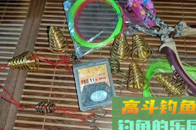 热天用这两种方法来招待鲫鲤鱼，效果好到爆