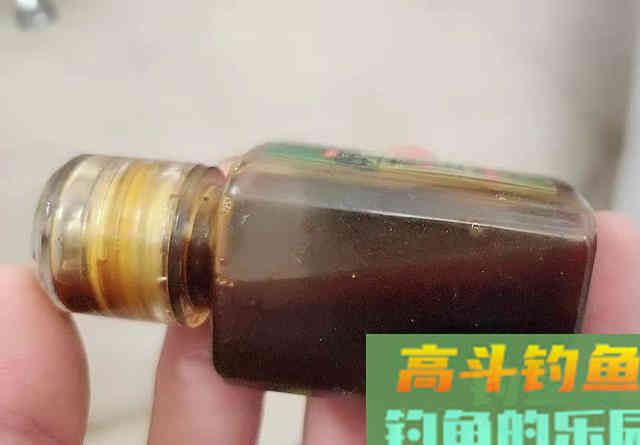 钓黄辣丁有特效饵?别再交智商税了,效果不如2块的蚯蚓 钓黄辣丁有特效饵?别再交智商税了,效果不如2块的蚯蚓