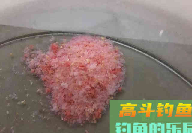 鱼还没咬钩，饵料就化了，钓鲢鳙你得学会控制饵料雾化时间