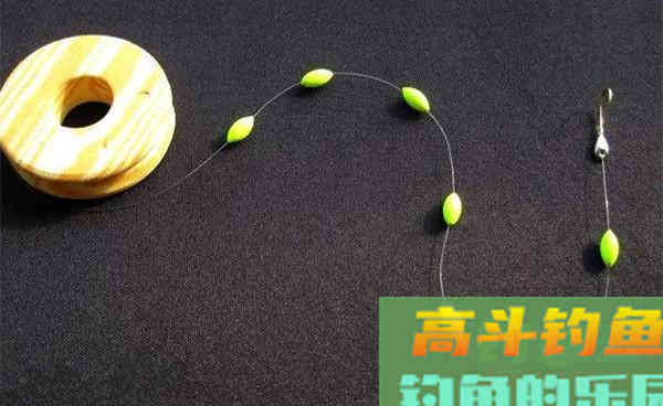 秋季手竿钓黄颡鱼，线组和钓法很关键