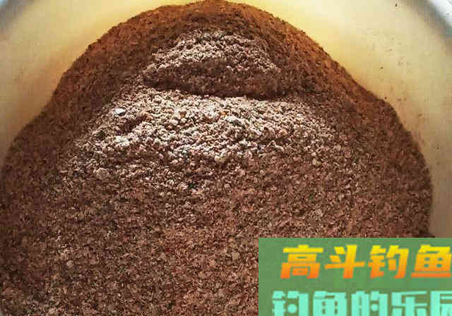 手竿钓鲢鳙其实不难，前提是得掌握这些技巧