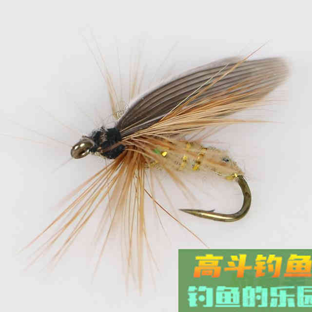 谁说路亚不能钓鲤鱼,试试这种假饵 谁说路亚不能钓鲤鱼,试试这种假饵
