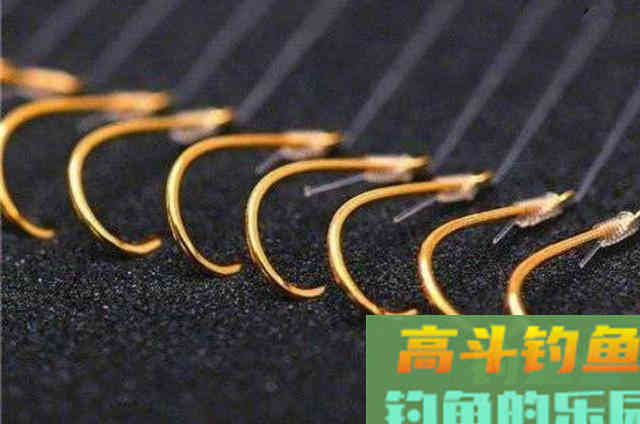 野钓鲫鱼时，请牢牢记住的一些用钩技巧
