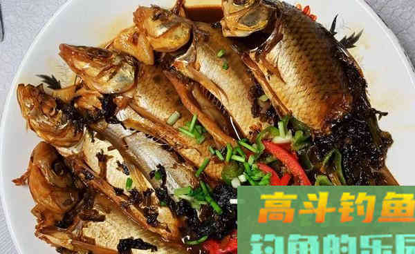 秋季手竿钓翘嘴，用这个特效方法，方法简单