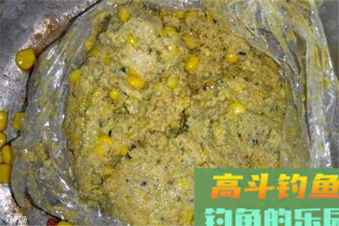 秋季草鱼习性与用饵技巧