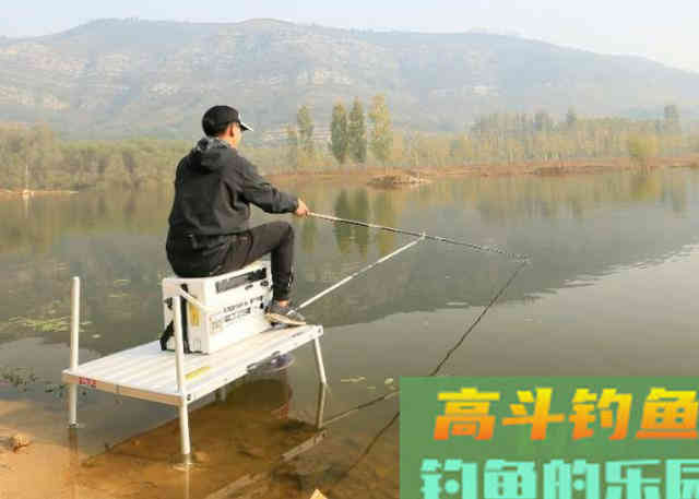 冬钓鲫鱼的过程中，需要钓友时刻牢记的3个钓法技巧