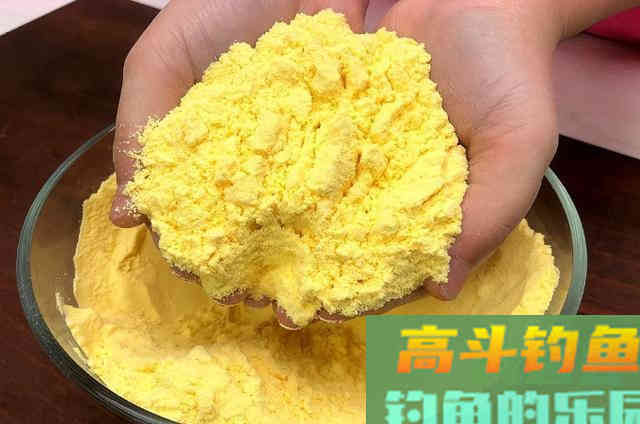 夏天好钓鱼，给大家分享祖传钓鲤鱼的配方