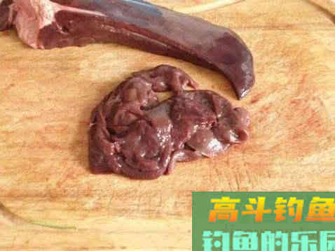 河道经常发现狡猾甲鱼露出水面，要怎么钓上岸