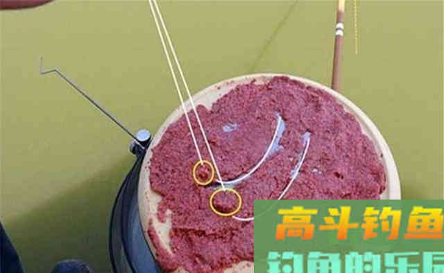 秋冬钓鲫鱼,气温低鱼口轻,别用搓饵和拉饵 秋冬钓鲫鱼,气温低鱼口轻,别用搓饵和拉饵