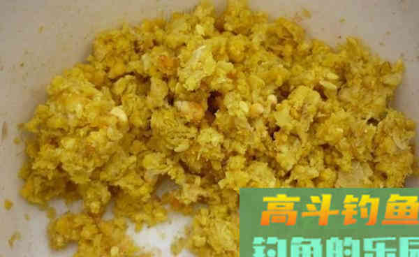 晚秋手竿钓草鱼，就用这三招，钓大草鱼不是难事