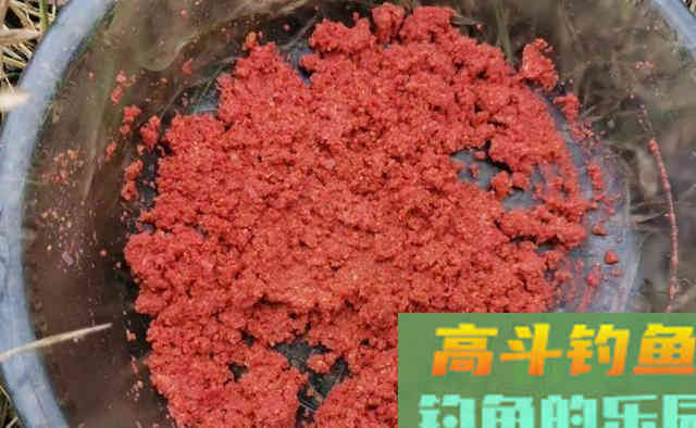 秋天是钓大鱼的好季节，用什么味型的饵料最好