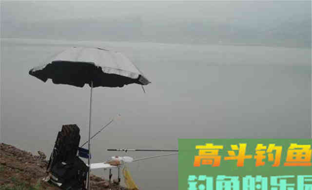 夏季钓鱼困难多，5种天气别出门，2种钓位不下竿