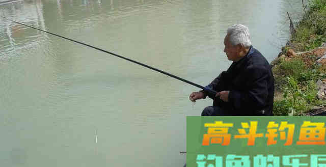 冬天野钓用传统钓还是台钓?比较后这种钓法完胜 冬天野钓用传统钓还是台钓?比较后这种钓法完胜
