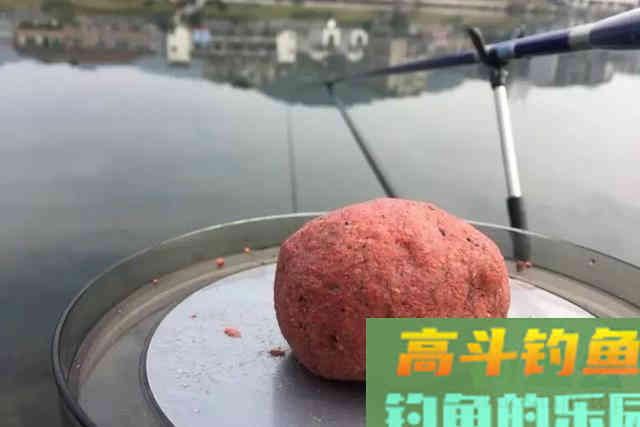 天气越冷鲫鱼咬钩越积极，只要做好这3件事