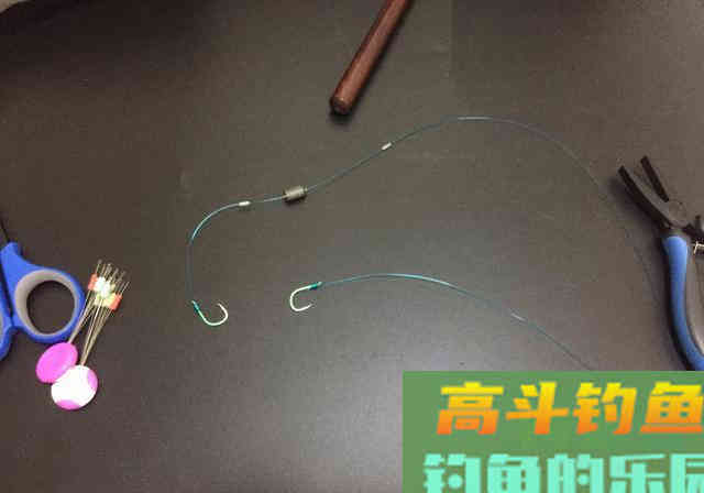 秋季降温钓鱼难？巧用水质4点变化，反让大鱼狂咬钩