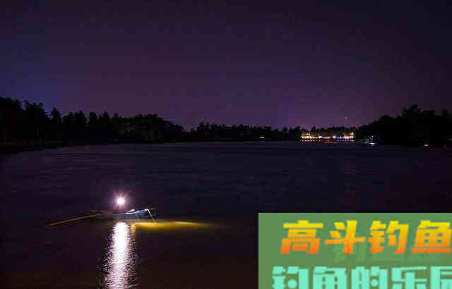 秋寒水冷，夜钓无口，是没鱼还是鱼不开口