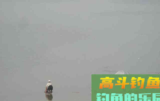 冬季野外钓鱼，牢记4小原则，渔获少不了