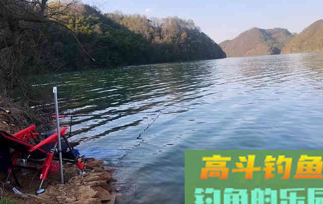 春季钓鱼，要不要打窝