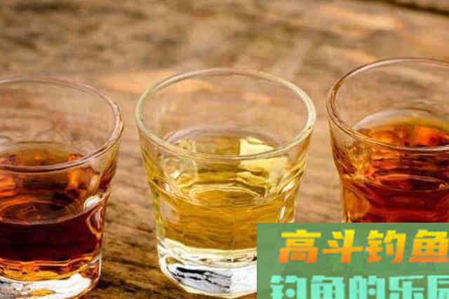 鲤鱼窝料不要出去买了，3斤玉米一瓶酒，教你做特效自制鲤鱼饵