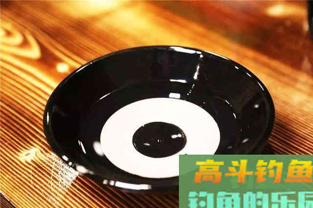 低成本自制冬季钓鱼饵料，自己动手不用花钱买了
