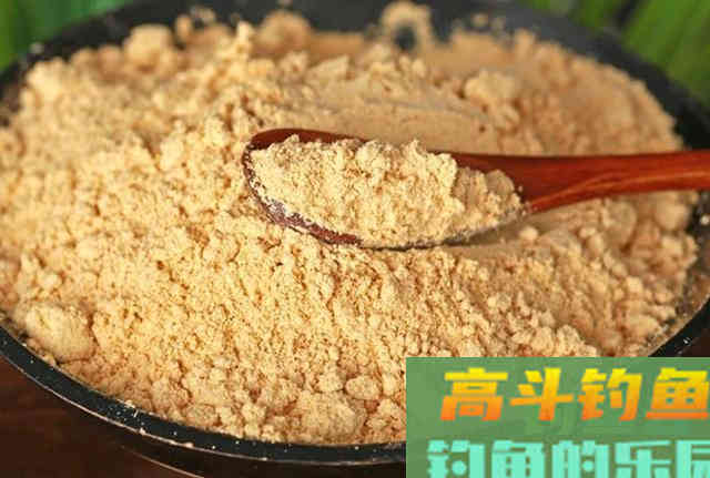 这特效鲫鱼饵，简单又省钱