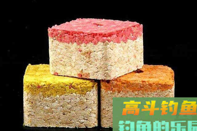 自制饼饵全过程解密，加点蚯蚓土，比买的饵料更好用