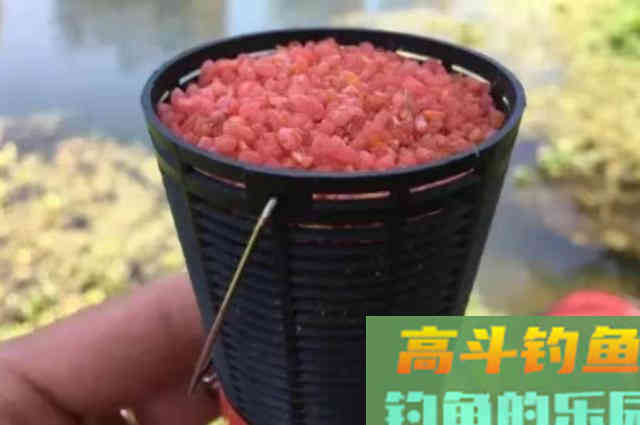 夏钓板鲫时，窝料这样配置才会大显神威
