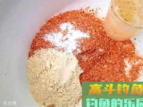 钓鱼饵料选进口饵还是国产饵，2者有何不同？