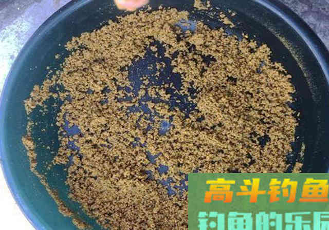 臭豆腐加入饵料当中，比钓鱼添加剂还好用