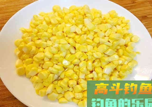 针对鲤鱼和草鱼的酒香饵料,无偿分享制作方法和配方 针对鲤鱼和草鱼的酒香饵料,无偿分享制作方法和配方