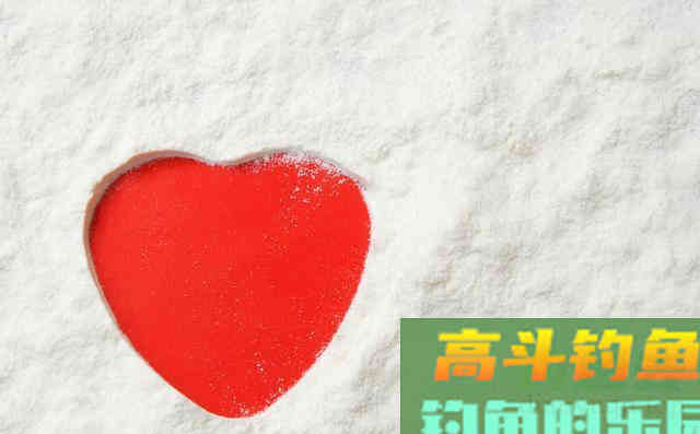 鱼也会口渴，它还是个重口味，有1种钓鱼小药就源于此