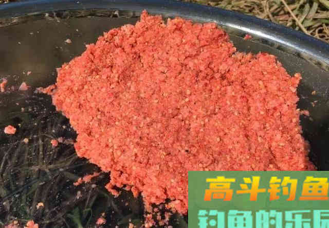 用老三样钓不到鲤鱼，需要多加一种饵