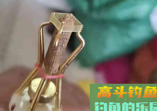 颗粒饵只能用来打窝？这几种用法，钓鱼效果好又省钱