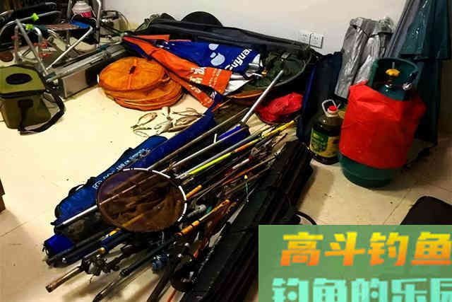 会钓鱼的一根杆，不会钓鱼的杂货铺