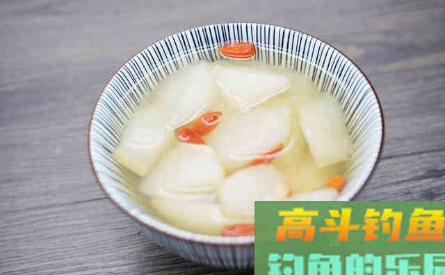 牛粪都能钓鱼了？跨界饵料令人意想不到