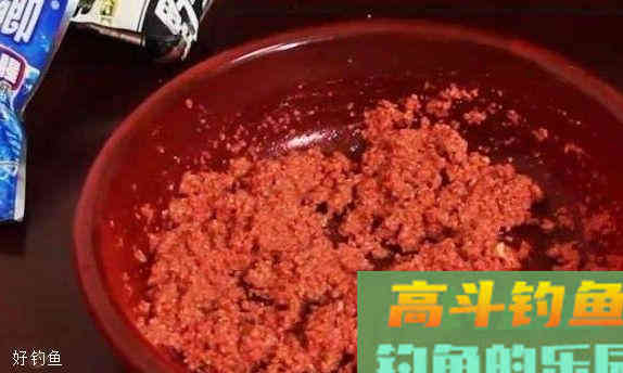 野战蓝鲫加九一八饵料经典配方，爆护再也不是难事