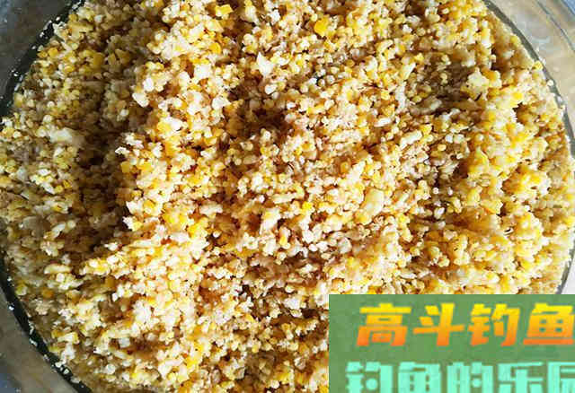 别再单用打窝米了，要掌握这4种用法