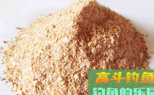 大爷就是大爷，为了钓鱼发大价钱自制饵料