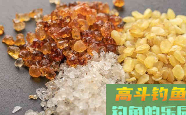 小药的溶解度好，饵料才穿透力强？不，鱼饵厂家的做法正相反