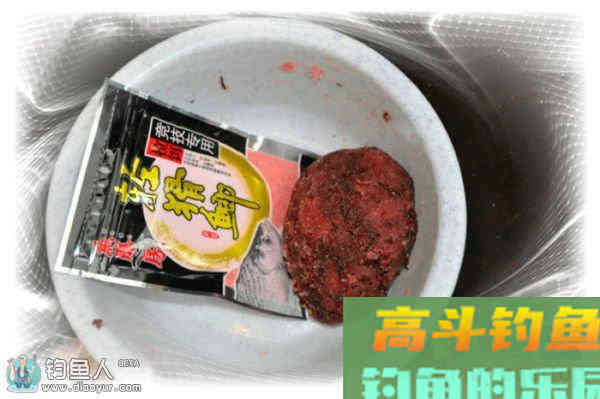冬季垂钓的果冻红虫拉饵配方制作方法